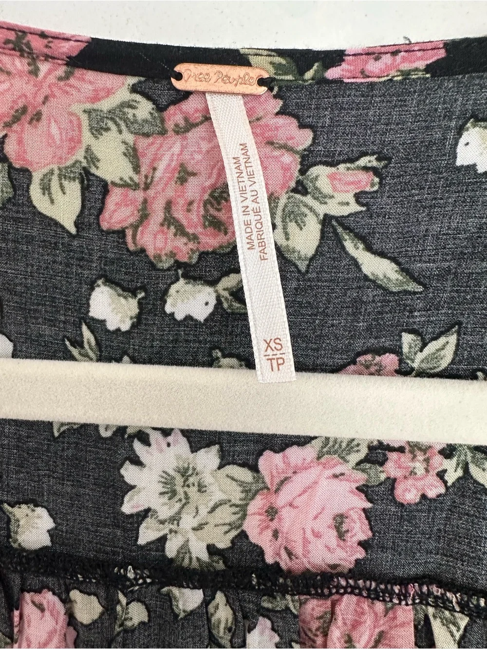 NWT XS Free People Black Floral Tunic with Pink and Lavender Flower Print - Picture 5 of 5